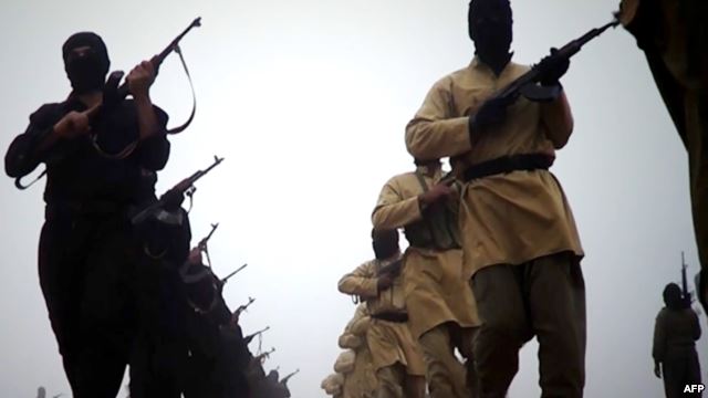 داعش تسعى لتوسيع سيطرتها من سوريا الى العراق 
