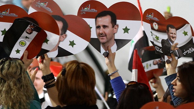سوريا.. مقتل 21 شخصا في هجوم على تجمع انتخابي داعم للأسد بدرعا