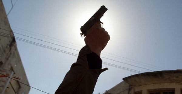 3 مسلحين قتلوا شخصا وسلبوا مجندا على طريق مقنة في البقاع
