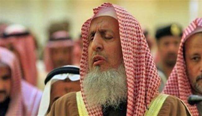 مفتي السعودية يهاجم داعش والقاعدة