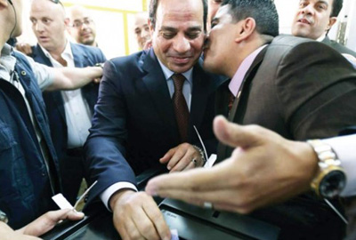 لجنة الانتخابات المصرية تمدد الاقتراع يوما ثالثاً
تضارب حول نسبة المشاركة في الاقتراع