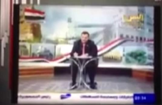 بالفيديو متصل يطلب من المذيع استعادة البذلة