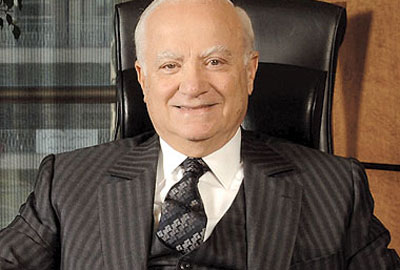 حمّل السياسيين المسؤوليّة لكنه طالب بتخفيض العجز في الخزينة والكهرباء
الأزهري في كتابه «المخاطرالماليّة على لبنان» يضع النقاط على الحروف
فهل يكون تحذيريّاً أم يكون صوتاً في وادٍ... ما في حدا