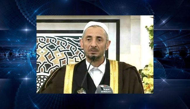 البوطي: ما يجري في سوريا يهدف لتشويه الاسلام وتدمير البلد
