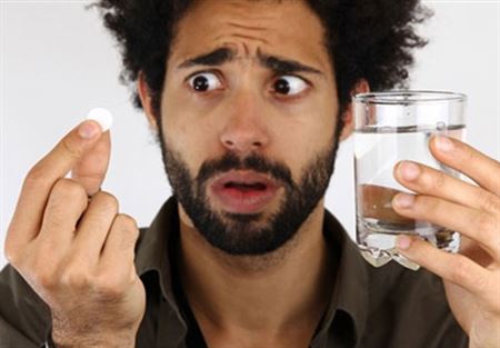  هذا ما يحصل عند تناول الرجل لحبوب منع الحمل النسائيّة!