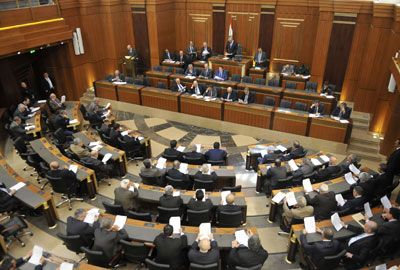مصادر وزاريّة: توقيت زيارة كيري لتوجيه رسائل
لحلفائه في الداخل والإقليميين بعدم اللعب
الأميركيّون يشدّدون على الأمن لأن أيّ اهتزاز يفتح النار في المنطقة
