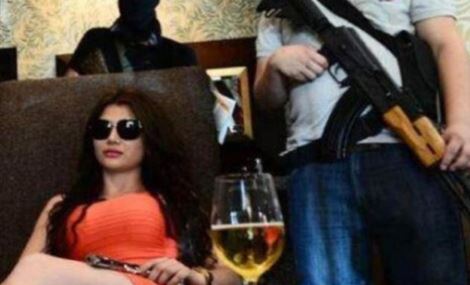 بالصور الحسناء القاتلة زعيمة في المافيا 