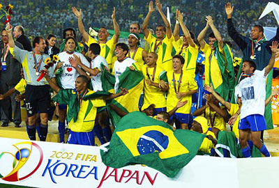 كأس العالم في كرة القدم من عام 1930 حتى عام 2010
2002 : البرازيل تحقق لقبها الخامس ورونالدو يردّ اعتباره