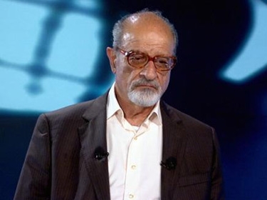هيثم المالح يعلن تشكيل تجمع بديل لـ"ائتلاف الجربا"والتنسيقيات ترد بالسباب والشتائم
