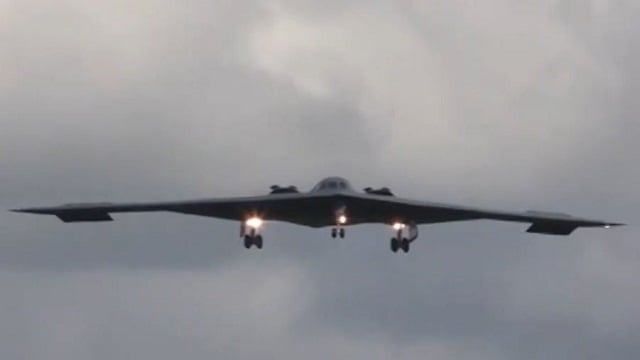 بالفيديو  الطائرة الاشرس في العالم  الشبح  