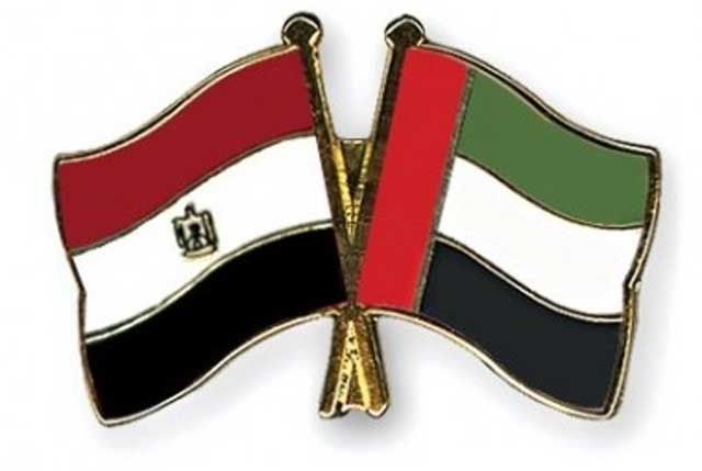 الإمارات تؤكد عزمها مساعدة السيسي
