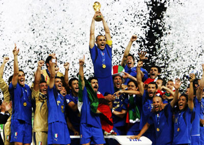 كأس العالم في كرة القدم من عام 1930 حتى عام 2010
2006 : ايطاليا تطرد النحس وتحرز اللقب بضربات الترجيح