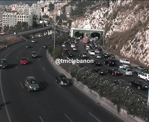 حركةالمرور كثيفة من نهرالكلب باتجاه ذوق مكايل وصولا الى جونية