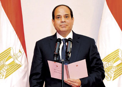 لأول مرة في تاريخها الحديث وثيقة تسليم واستلام السلطة
السيسي أقسم اليمين الدستوريّة :
مصر مُستقلّة القرار وترفض أيّ تدخل