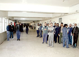 الافراج عن 274 سجينا من سجن دمشق
