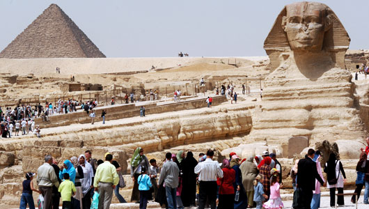 انخفاض عدد السياح الوافدين الى مصر بالرغم من الاستقرار السياسي