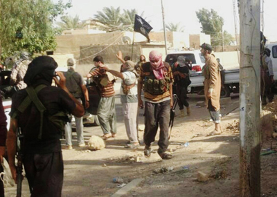 مرجعيّة سنيّة: لا أحد يقبل بالتكفيريّين والسنّة سيحاربونهم قبل غيرهم
الاصوات اللبنانيّة التي تتماهى مع داعش تلعب بالنار ولبنان ليس سوريا أو العراق