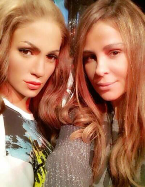 بالصورة-selfie كارول سماحة وجينيفر لوبيز