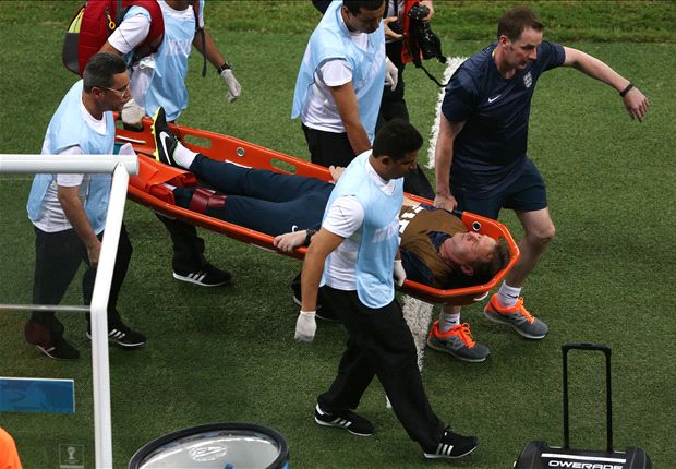 إصابة في صفوف إنجلترا بعد فرحة هدف التعادل!
