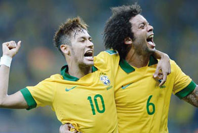 الجزائر ــ بلجيكا (19.00) والبرازيل ـــ المكسيك (22.00)
وروسيا ــ كوريا الجنوبية (الساعة 1 فجر الأربعاء)