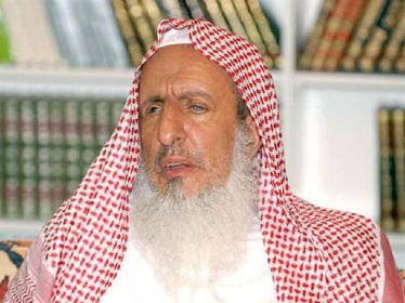 مفتي المملكة للدعاة: «تويتر» مشبوه.. ولا يجب المشاركة فيه للتسلية 