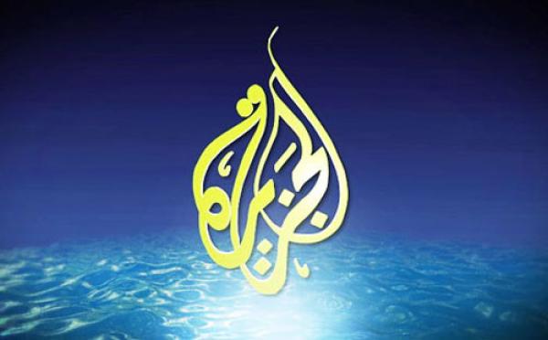 بالفيديو مواطن مصري يهاجم ضيوف الجزيرة المصريين 