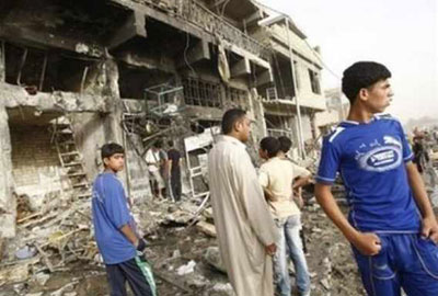 «الدولتشي فيتا» بين القبور