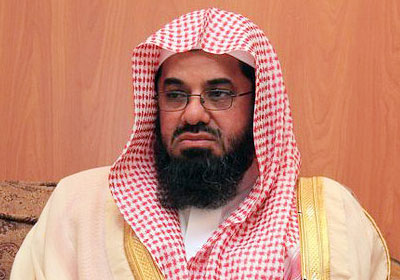 إمام الحرم المكي يعلن عن ظهور علامات “يوم القيامة” في السعودية