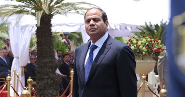 بالفيديو..السيسى يطلق مبادرة تاريخية من الكلية الحربية ويهدى نصف ثروته لمصر ويتنازل عن نصف راتبه للدولة