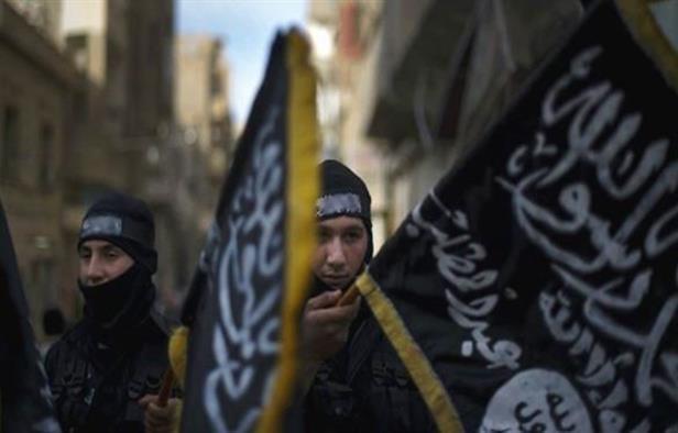 أعلام داعش في الأردن!