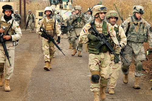 بالفيديو كيف  يمنع الجيش العراقي داعش الوصول إلى بغداد؟
