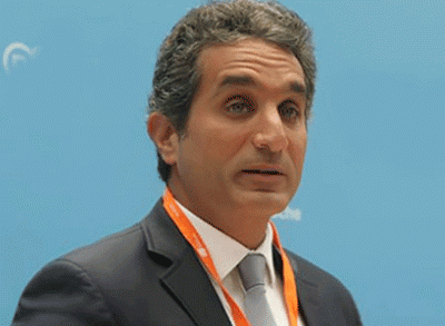 باسم يوسف يشكو اضطهاده في مؤتمر عالمي بألمانيا!