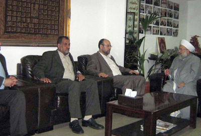 «حماس» جالت على سياسيين
وشخصيات روحية في صيدا
