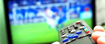 مواطنون يتقدمون بدعوى لحرمانهم مشاهدة المونديال