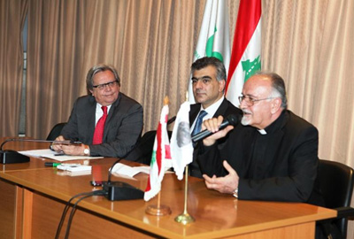 سفير المكسيك
زار جامعة «الحكمة»
