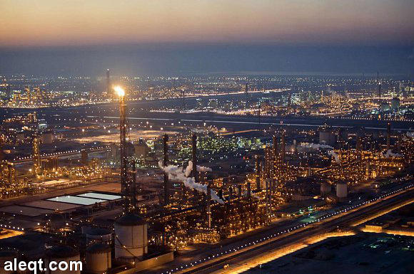 الهيئة الملكية توقع ثلاثة عقود بـ330 مليون ريال 