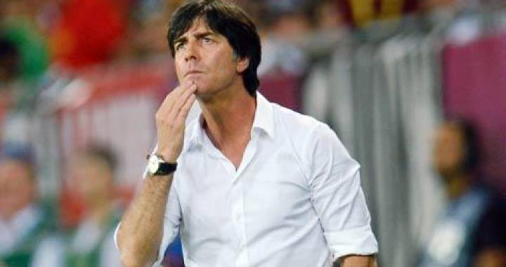 خطة مدرب ألمانيا للفوز بالكأس: لا مقابلات، لا نساء، لا خمر...