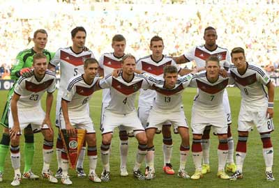 من هم لاعبي المنتخب الالماني
بطل مونديال 2014 ؟