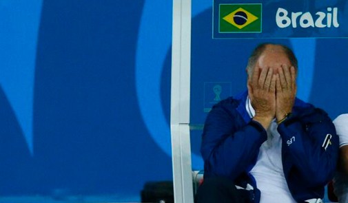 بعد الكارثة.. إقالة مدرب المنتخب البرازيلي سكولاري!