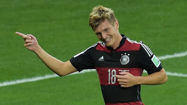رسمياً.. إنضمام اللاعب الألماني توني كروس إلى صفوف ريال مدريد