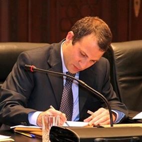 تعميم لتسهيل تسجيل معاملات اللبنانيين المنتشرين في الخارج