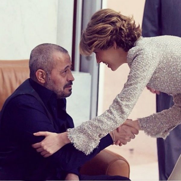 بالصورة-أسماء الأسد تنحني أمام سلطان الطرب!