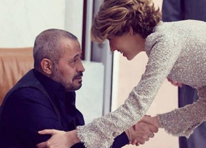 أسماء الأسد تنحني أمام الوسوف!