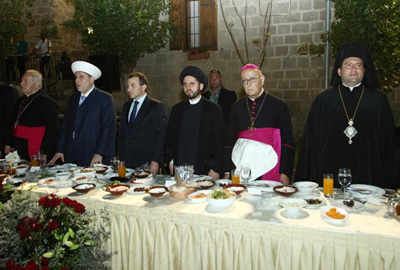 باسيل: مسيحيّون ومسلمون يُمكننا هزم المشروع الاسرائيلي
فضل الله: شعب غزة يُباد ــ الشعار: التديّن أن تحمل الرحمة