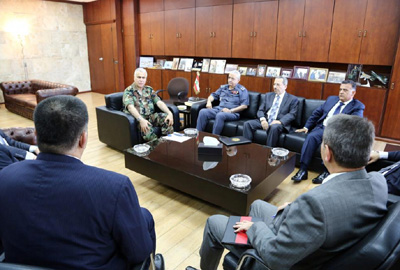 التقى رئيس أركان الدفاع الإيطالي
قهوجي ترأس اجتماعاً لعرض
المستجدّات على الحدود الشرقيّة والشماليّة