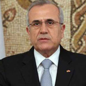 سليمان عاد مُترسملاً برصيد دولي ويبحث عن صرفه
بدأ بوضع القيادات بما سمعه للإستفادة منه داخلياً