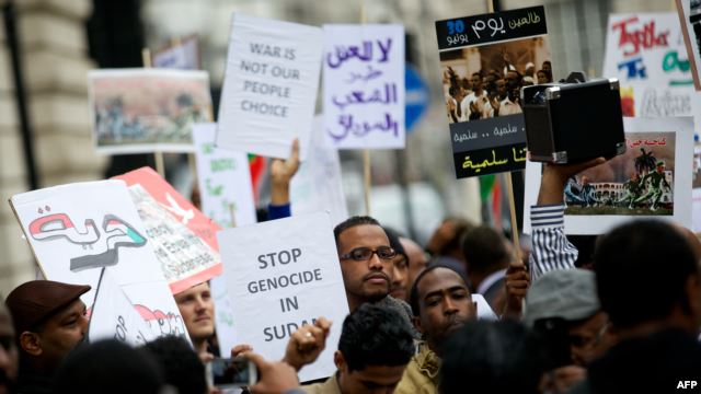حملات اعتقال وقمع للمحتجين في الخرطوم