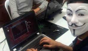 القضاء الاميركي يلاحق 13 عضوا في أنونيموس
