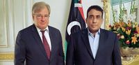 السفير الأميركي يبحث مع المنفي الانتخابات الليبية وتوحيد المؤسسة العسكرية