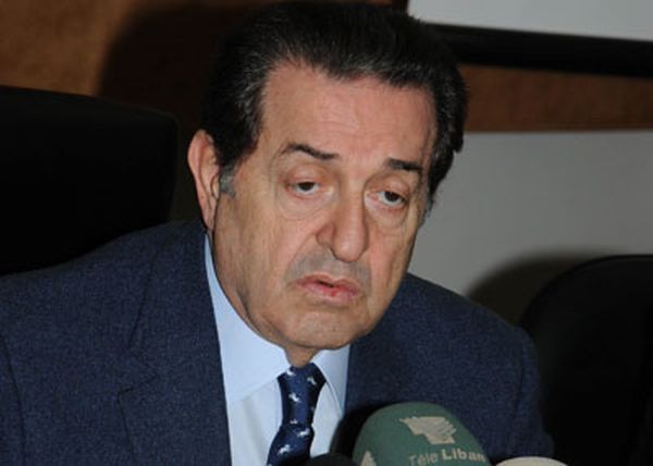 مؤتمر صحافي
أم مهرجان شعبي؟
